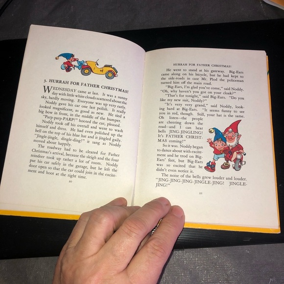 Noddy Meets Father Christmas Book - Yellow Cover - Picture 6 of 10